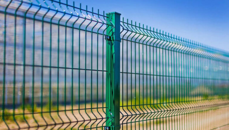 precautions-to-take-for-protecting-your-fences-during-winter
